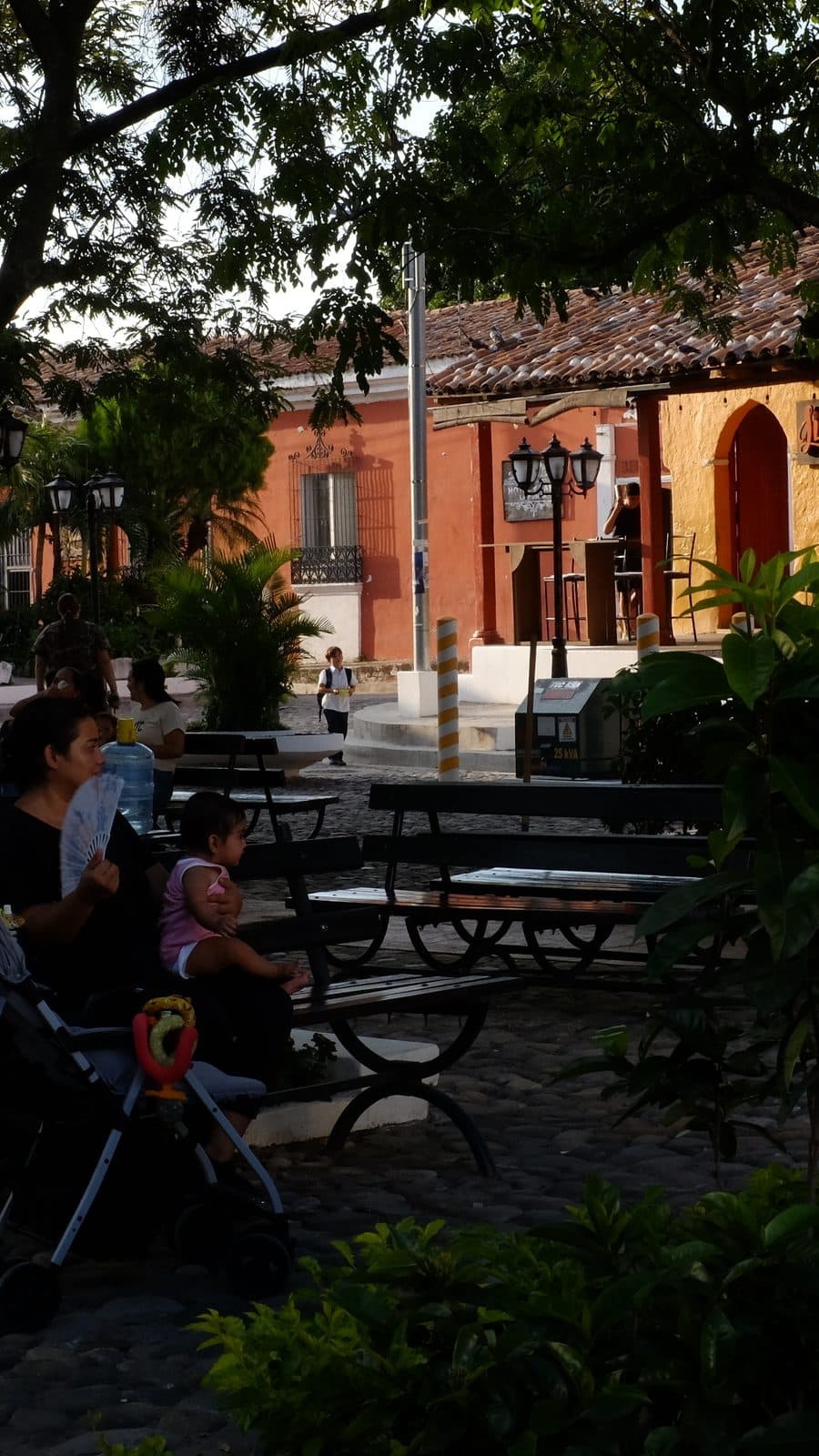 A colonial street in Suchitoto in the late afternoon